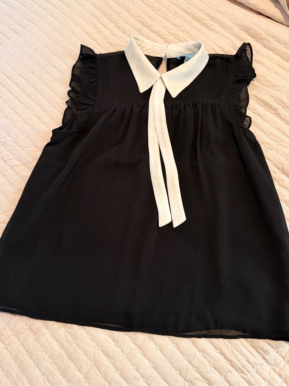 CeCe Black Top with White Bow Collar